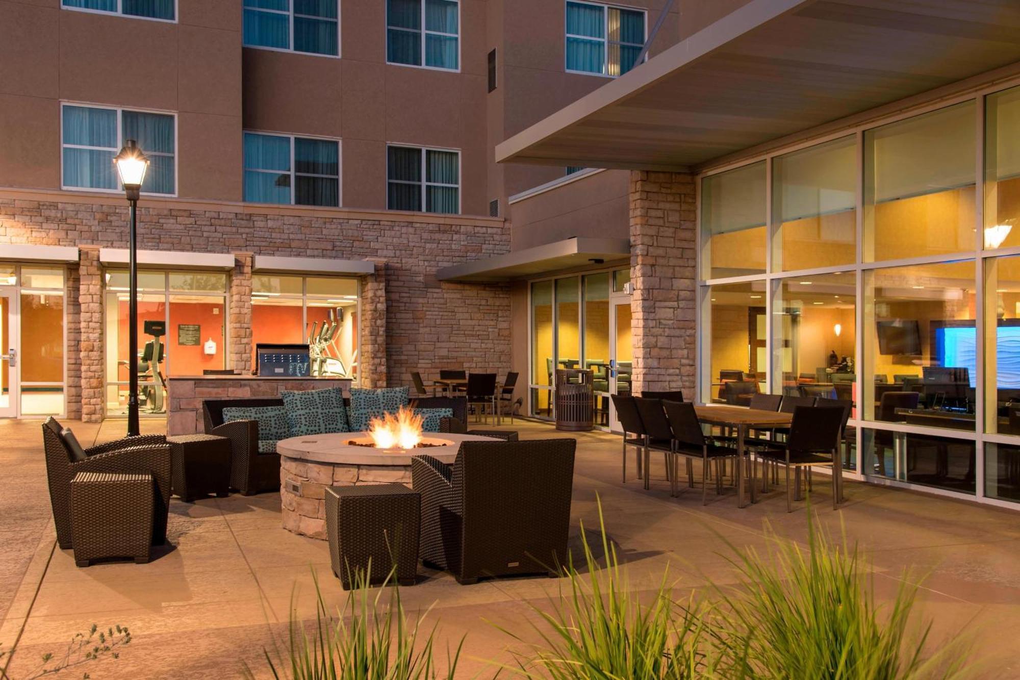 Residence Inn By Marriott Austin - University Area Экстерьер фото