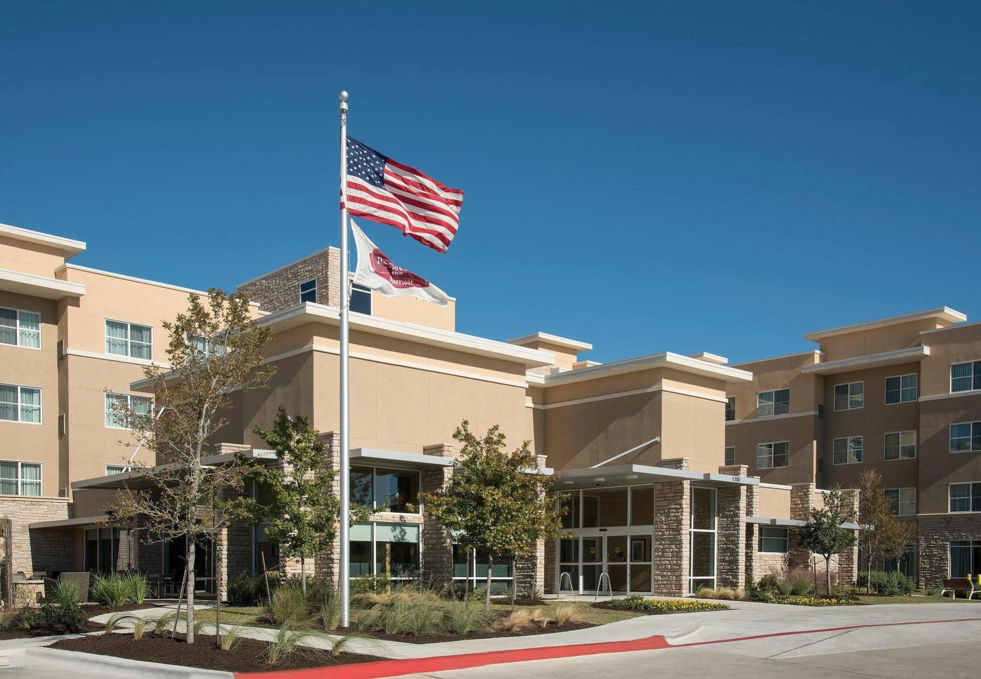 Residence Inn By Marriott Austin - University Area Экстерьер фото